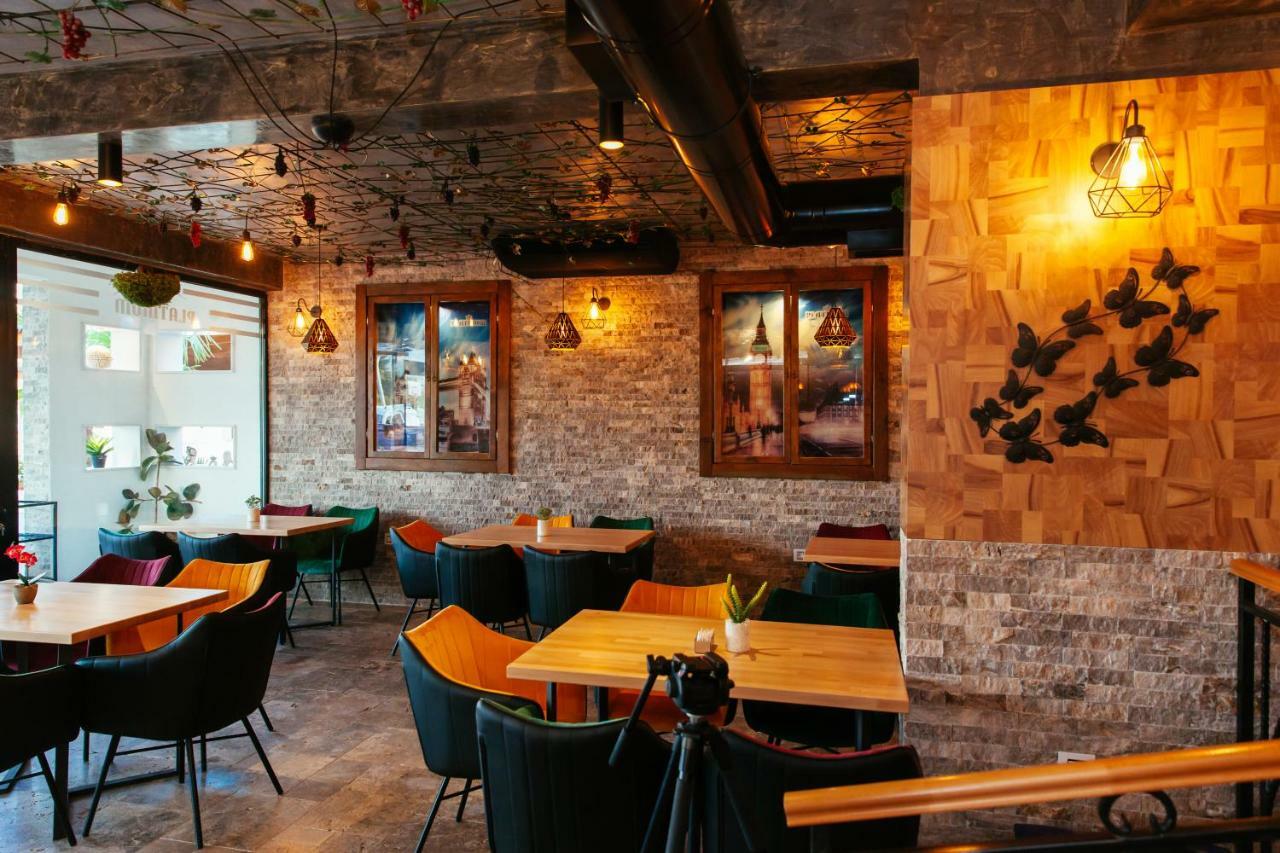 Hotel Platinum ウルツィニ エクステリア 写真
