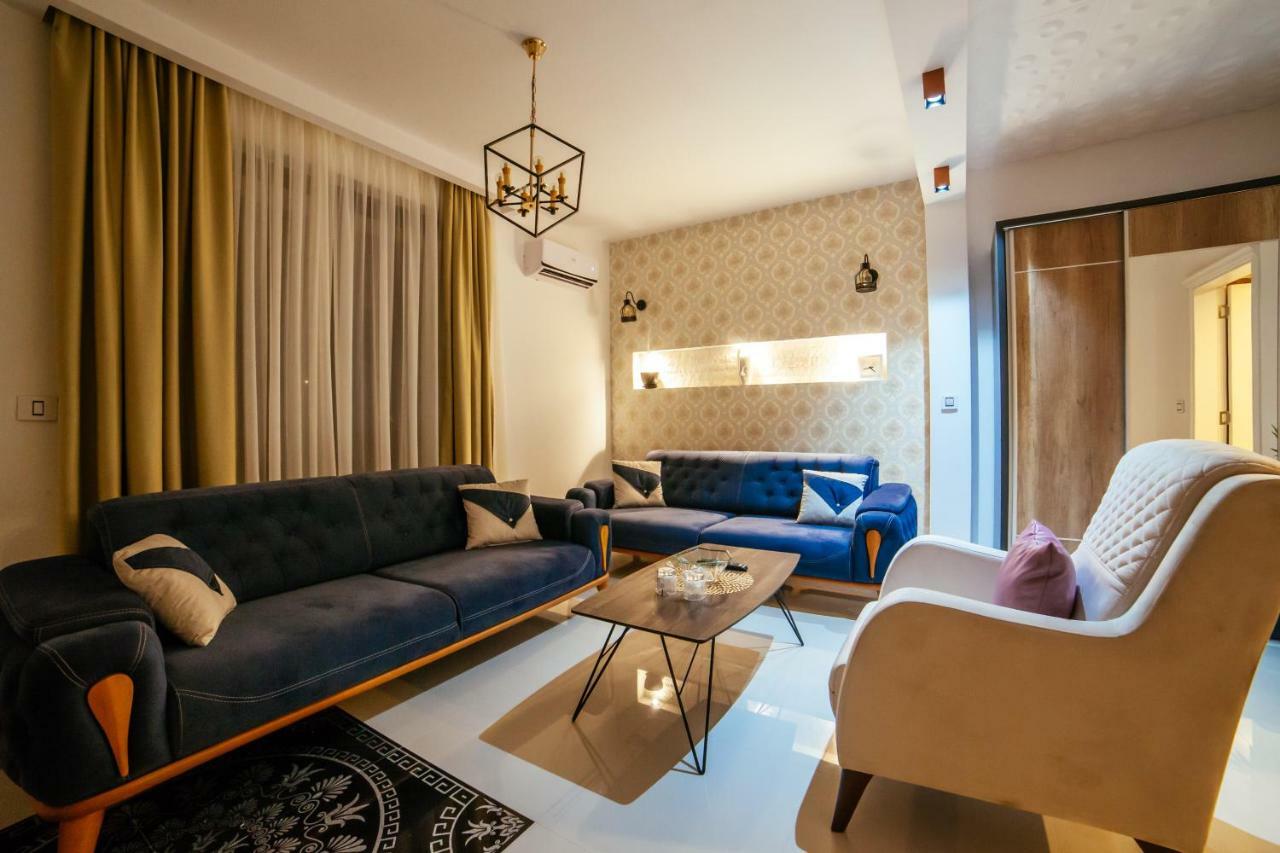 Hotel Platinum ウルツィニ エクステリア 写真