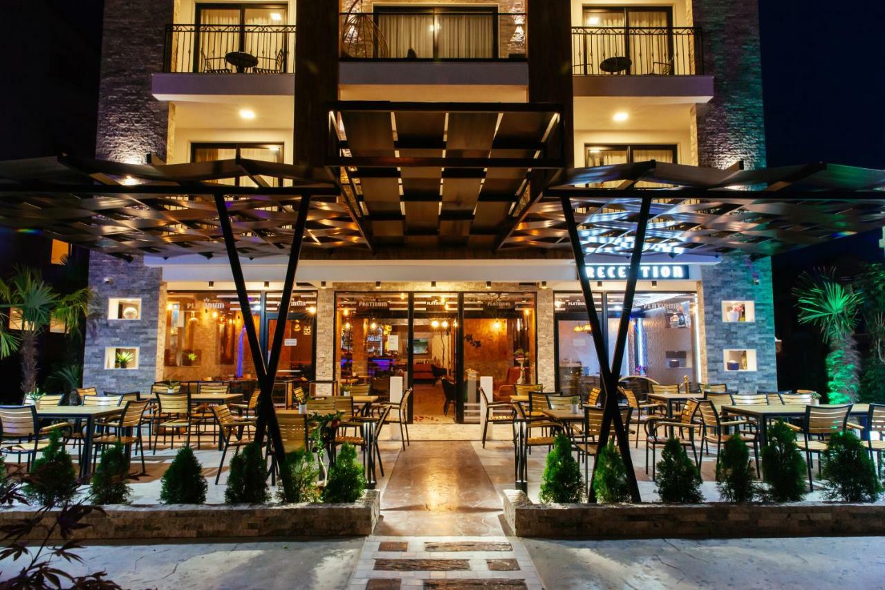 Hotel Platinum ウルツィニ エクステリア 写真